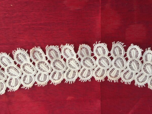 Petite Oval Bloom Cotton crochet Lace