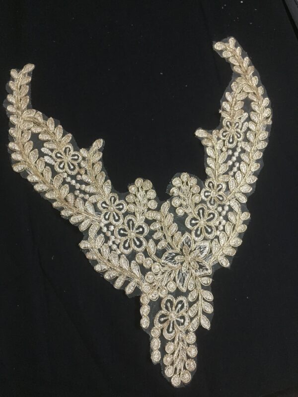 Sunbeam Filigree Neckline