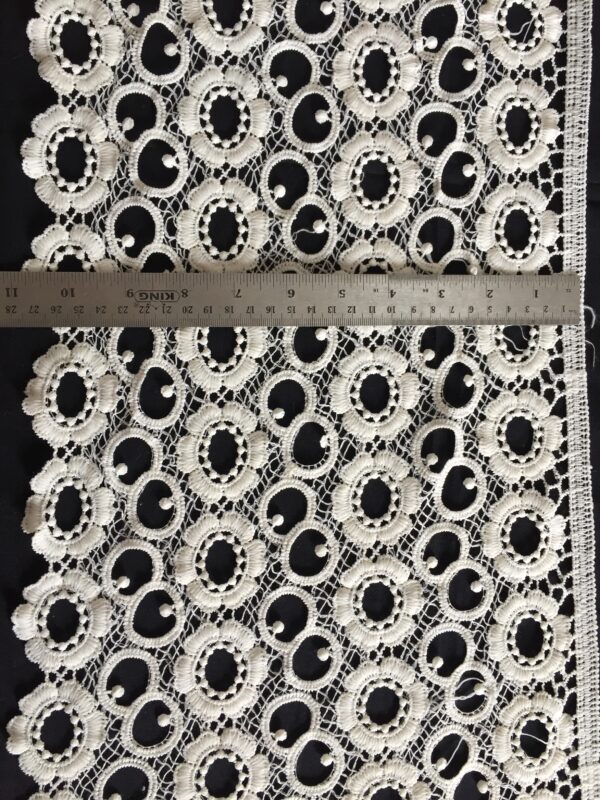 Rosette Radiance Polycrochet Lace