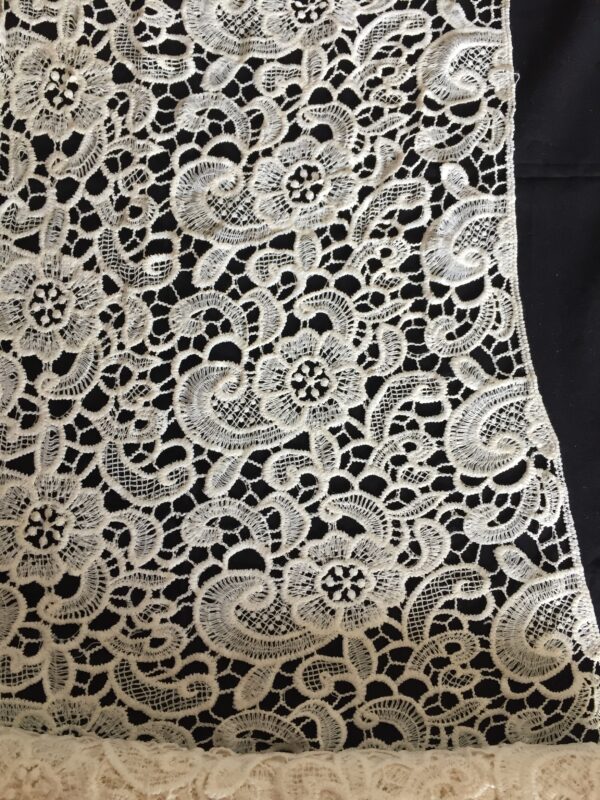 Chantilly Garden Lace - Image 3