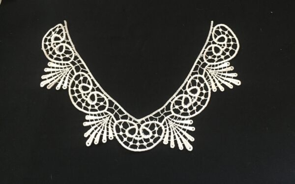 Delicate Floral polycrochet Neckline