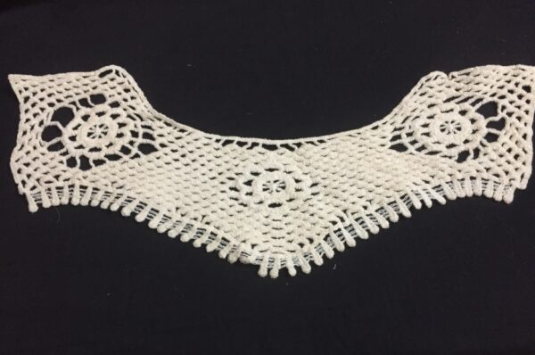Block patterned Cotton Crochet Neckline