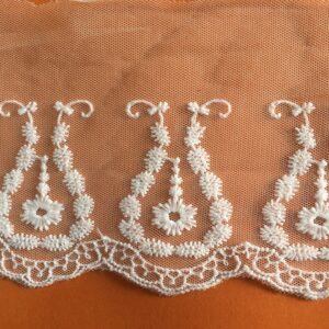 Baroque Bloom Scallop Lace