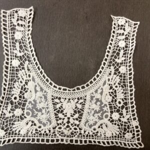Antique Bloom Neckline